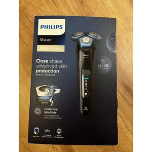 Pour rasoir électrique Series 7000 Wet/Dry SkinIQ Tech Chrome foncé avec tondeuse escamotable S7887/78 Portable Étanche Sans fil USB - Product Image 3