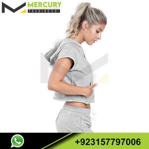 Tenues pour femmes Crop Top Hoodie Shorts Ensemble d'entraînement deux pièces Sweat à capuche et short pour femmes - Product Image 6