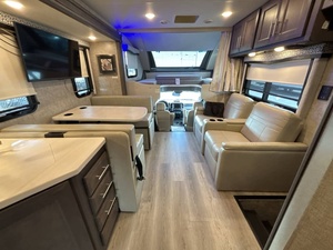 Vendeur vérifié pour T-h-o-r O-m-n-i XG32 d'occasion 2022, prêt pour le voyage - Product Image 2