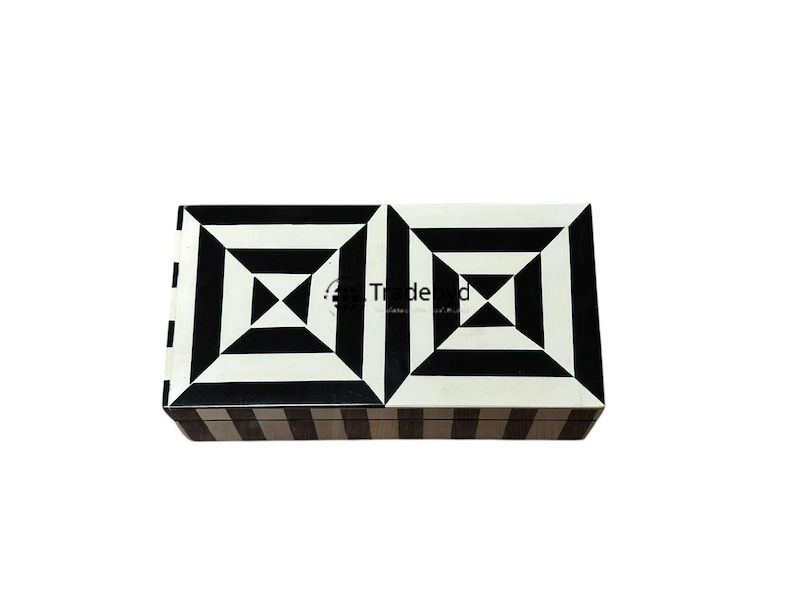 Available in different Colors