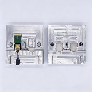 Molde de Sobremoldeo de Baja Presión para Conector USB y Ensamblaje de Cables - Product Image 1