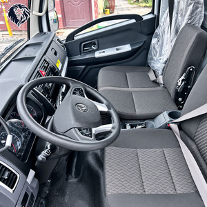 Camion de nettoyage des poubelles EURO 6, camion à ordures 4x2 à chargement arrière avec compression des déchets et réservoir d'égouts - Product Image 4