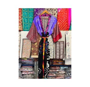 Kimono long en soie pour femme ~ Robe Kimono en soie Boho pour femme ~ Robes Kimono grande taille ~ cadeau de belle-maman de luxe ~ anniversaire parfait - Product Image 1