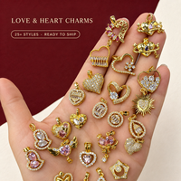 Ciondoli all'ingrosso in ottone a forma di cuore, colore rosa e verde, taglio ovale Princess, charm gioiello a forma di cuore per collane personalizzabili