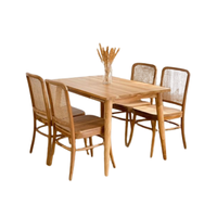 Umweltfreundliches, Schlichtes Design Restaurant-Möbelset Esstisch-Set mit Vier Stühlen Hochwertiges Material Esszimmer-Set Großhandel