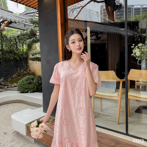 Vestido de maternidad con bordado floral Rosa Suave y cómodo de llevar Sin decoloración V1310 - Product Image 2