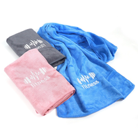 Usine de haute qualité OEM Logo personnalisé Séchage rapide Absorbant Tapis de gymnastique Serviette en microfibre Serviette pour salle de sport Yoga Fitness Sports