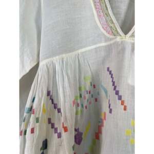Camiseta Teej 75 Transpirable de Algodón Fino Jamdani - Product Image 3