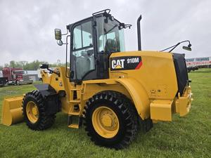 Chargeur CAT 910m avec pompe à engrenages et moteur - Haute efficacité 74KW de puissance 8643kg de capacité pour les levages lourds - Product Image 6