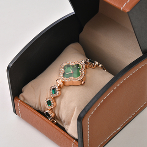 Boîte de présentation de montres et de <span class=keywords><strong>bijoux</strong></span> en cuir PU haut de gamme en gros, idéale <span class=keywords><strong>pour</strong></span> les bracelets, les bracelets et les emballages cadeaux de montres - Product Image 5