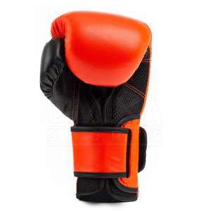 Gants de boxe en cuir de qualité supérieure fabriqués au Pakistan avec poignées protectrices et Offre Spéciale au Pakistan - Product Image 4