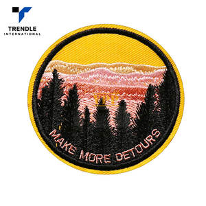 Insignias Bordadas Personalizadas con Imperdible para Uso en Prendas - Alta Calidad - Product Image 6