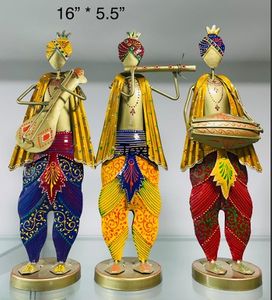 Juego de Figuras Metálicas de Músicos Tradicionales de Rajastán (Set 3) Diseño Art Deco, Florero Móvil para Mesa, Ideal para Diwali y Bodas - Product Image 2