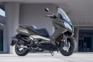 Protector de silenciador de escape Original Kymco OEM Downtown 350i TCS 18318-ACD5-E00-D02 cubierta de calor negra - Product Image 4