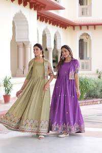 ชุดกอติ วิชิตรา ผ้าไหม พร้อมงานปักเลื่อม ซารี และด้าย ลายวิช누 ดีไซน์อัฟกานิสถาน แขนสั้น - Product Image 5