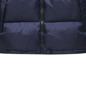 Chaqueta de Invierno Acolchada de Lona para Hombre de Primera Calidad con Logotipo Personalizado Impreso en la Parte Delantera, Impermeable, Venta al Por Mayor - Product Image 4