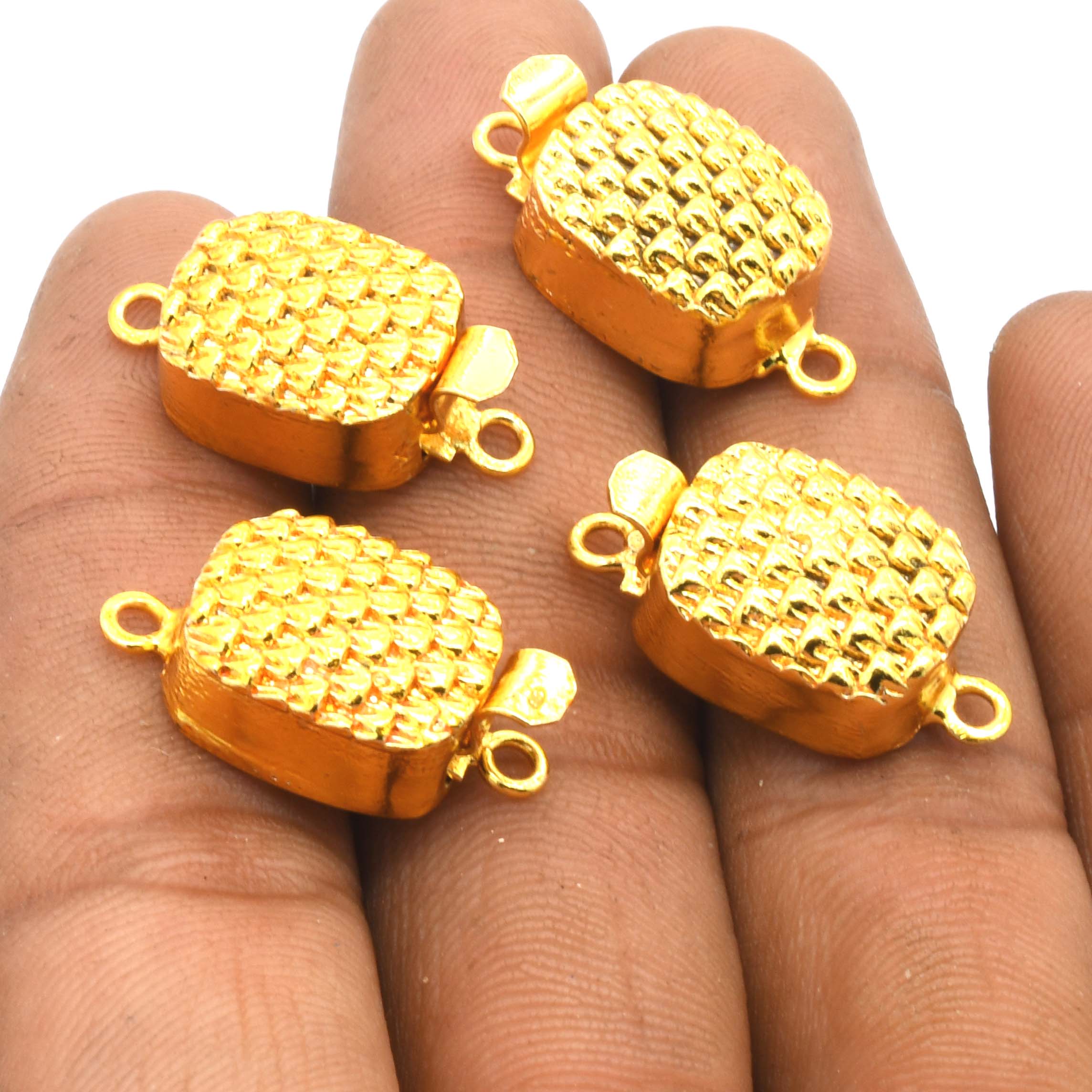 Gold-1 Strand