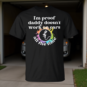 Camiseta promocional: Soy prueba de que papá no siempre trabaja en coches - Product Image 3