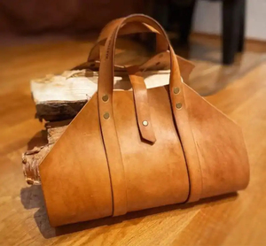 Sac de bûches artisanal de luxe en cuir de buffle de qualité supérieure résistant aux odeurs pour le transport du bois - Product Image 1