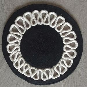 Sets de table modernes en coton noir et blanc, antibactériens, personnalisables, motif floral écologique pour la maison, les fêtes et les hôtels - Product Image 1