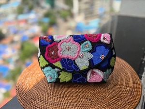 Bolso de Moda Bordado con Cuentas de Diseñador de Alta Demanda, Bolso de Cuentas para Fiestas Casuales y Viajes, Disponible al Mejor Precio - Product Image 6