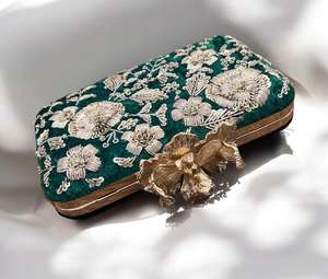 Bolsos de Noche Bordados a Mano con Base Negra, Cierre de Botón, Diseño de Piedras, Hechos a Medida para Diseñadores de Moda y Tiendas - Product Image 3