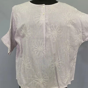 เดรสแม็กซี่พิมพ์ลายดอกไม้สีทึบของผู้หญิงเดรสเกาหลีแฟชั่นตะวันตกล่าสุด - Product Image 1