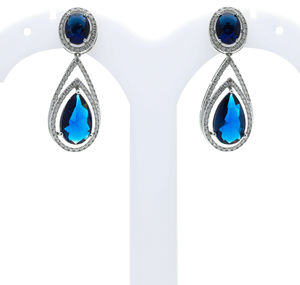 ต่างหูทองคำขาว14K ประดับเพชรธรรมชาติและอัญมณีทรงรีตัดและอัญมณีทรงรีในชุดรัศมีพราว - Product Image 6