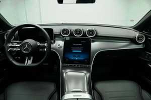 Mercedes-Benz Clase C 300 4MATIC 2024 Negro Brillante Usado con Llantas de Aleación, Asientos de Cuero, Sistema de Navegación, Asientos Calefactables, Volante a la Izquierda - Product Image 3