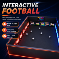 Simulateur de jeu de football VR interactif mural commercial, contrôle par PC, matériau métallique, éclairage LED RGB pour le football en salle