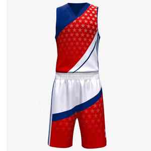 Conjunto de uniforme de baloncesto sublimado a medida, hecho con poliéster ligero y resistente para un rendimiento duradero. - Product Image 4