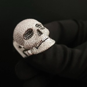 Bijoux de déclaration de qualité de luxe pour hommes CZ Bling Ring Inspiré Hip Hop IGI Certificat Moissanite Pierre principale disponible à bas prix - Product Image 4