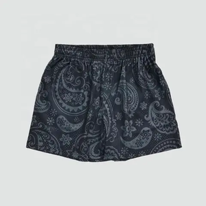 Short de sueur vierge personnalisé avec cordon de serrage et lavage à l'acide Shorts pour hommes en coton brut et uni - Product Image 1