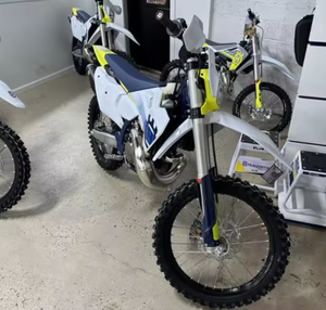 NUEVAS Motocicletas Todoterreno 300 TX 2025 - Product Image 3