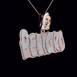 Colgante Hip Hop Unisex Cristiano de la Mejor Calidad, Chapado en Oro de 10K, Plata de Ley 925, Moissanita VVS con Corte Baguette, Disponible para la Venta - Product Image 4