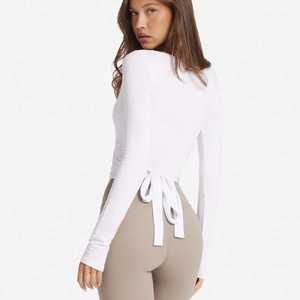 Women's Professional Factory-Made Gym Sports Wear Quick Dry Breathable 3-Pc Yoga Set with Seamless Solid Pattern Yoga Sets - Product Image 3