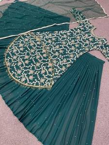 Belle couleur verte Georgette Lehenga Choli robe avec broderie lourde et lourde Georgette dentelle travail Net Dupatta femmes - Product Image 3