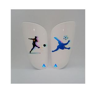 Équipement de protection de joueur de football masculin de haut niveau Type 15 Normes de protège-tibias spécialement conçues - Product Image 1