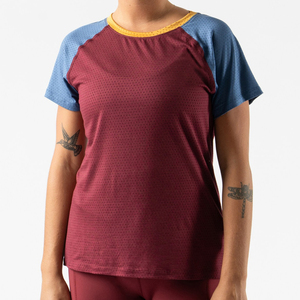 Camisetas de mujer Camiseta de algodón liso en blanco para mujer para impresión personalizada Camiseta de manga corta transpirable con cuello redondo para mujer - Product Image 1