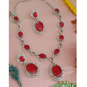 ชุดสร้อยคอเพทายสีเงินพร้อมต่างหูแฟชั่นสำหรับงานแต่งงานคอลเลกชันสวมใส่สำหรับผู้หญิง - Product Image 4