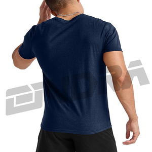 T-shirt gris demi-manches pour hommes simple look classique tissu doux et respirant parfait pour un style de rue décontracté quotidien - Product Image 6