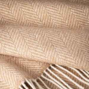 Vente en gros de couvertures en cachemire sophistiquées multi-tailles faites de laine 30% et d'acrylique 70% pour une touche élégante dans n'importe quelle pièce - Product Image 1