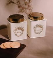 Ensemble de boîtes à thé et à sucre en métal gris avec couvercles en bois pour le rangement moderne de la cuisine et la décoration élégante et minimaliste du comptoir