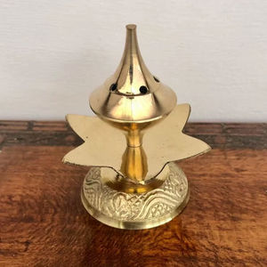 Brûleur d'encens en laiton style étoile, décoration de table, décoration du Ramadan, Noël, Eid, accessoires de mariage, brûleur d'arômes, vente en gros - Product Image 1