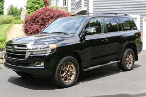 รถ SUV หรูมือสอง ปี 2021 เครื่องยนต์ V8 ขับเคลื่อน 4 ล้อ ระยะทางวิ่งน้อย รถออฟโรดขนาดใหญ่ พรีเมียม SUV - Product Image 2