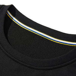 Venta al por mayor colección de invierno serigrafiado chándal en blanco personalizado impresión DTF chándal de color negro personalizado - Product Image 6