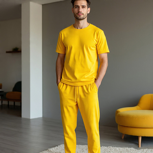 ชุดกีฬาสองชิ้นสำหรับผู้ชายเสื้อยืดแขนสั้นพิมพ์ลายเสื้อกันลมและกางเกงสำหรับฤดูร้อน - Product Image 2