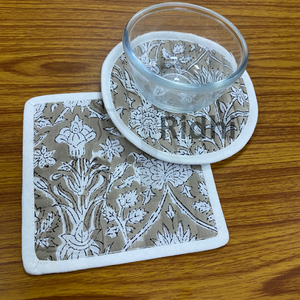 Ensemble de dessous-de-verre en tissu de coton matelassé 5x5 pouces, écologique, bohème, avec passepoil, fait à la main, pour tasses à thé/café, épaisseur personnalisée pour la cuisine - Product Image 4