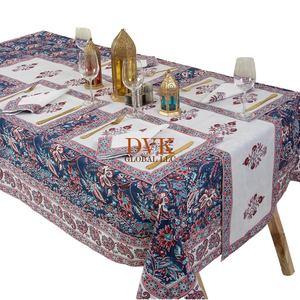 Vente en gros de couverture de table à fleurs bleues imprimées en bloc pour banquets, chemin de table d'hôtel, nappe en coton brodé de style bohème - Product Image 1