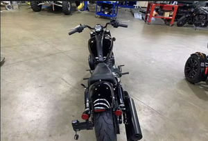 Motocicleta Indian Cruiser Chief Bobber Negra Metálica en Venta - Product Image 3